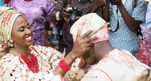 尼日利亚男子带6名女友参加婚礼(一夫六妻制是哪个国家？)