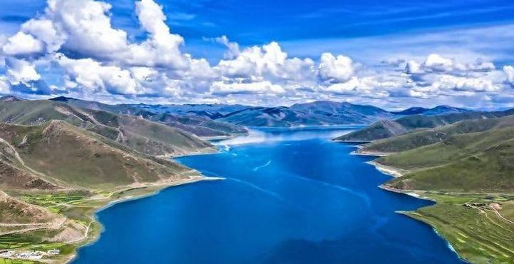 中国最大的湖泊是(国内最大的湖泊十大排名？)