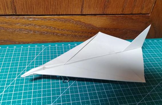 飞好最快的纸飞机(纸飞机第一名飞好文高文快的飞机？)