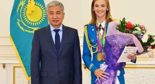 哈萨克斯坦女旗手（杭州亚运会哈萨克斯坦女旗手）