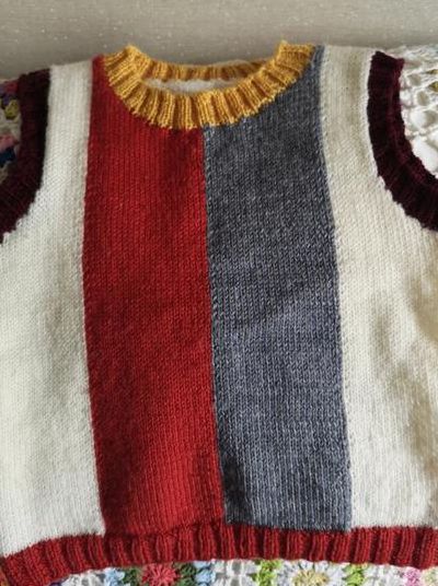 3一6岁儿童毛衣编织法（o一3岁手工编织儿童毛衣新款毛线编织）